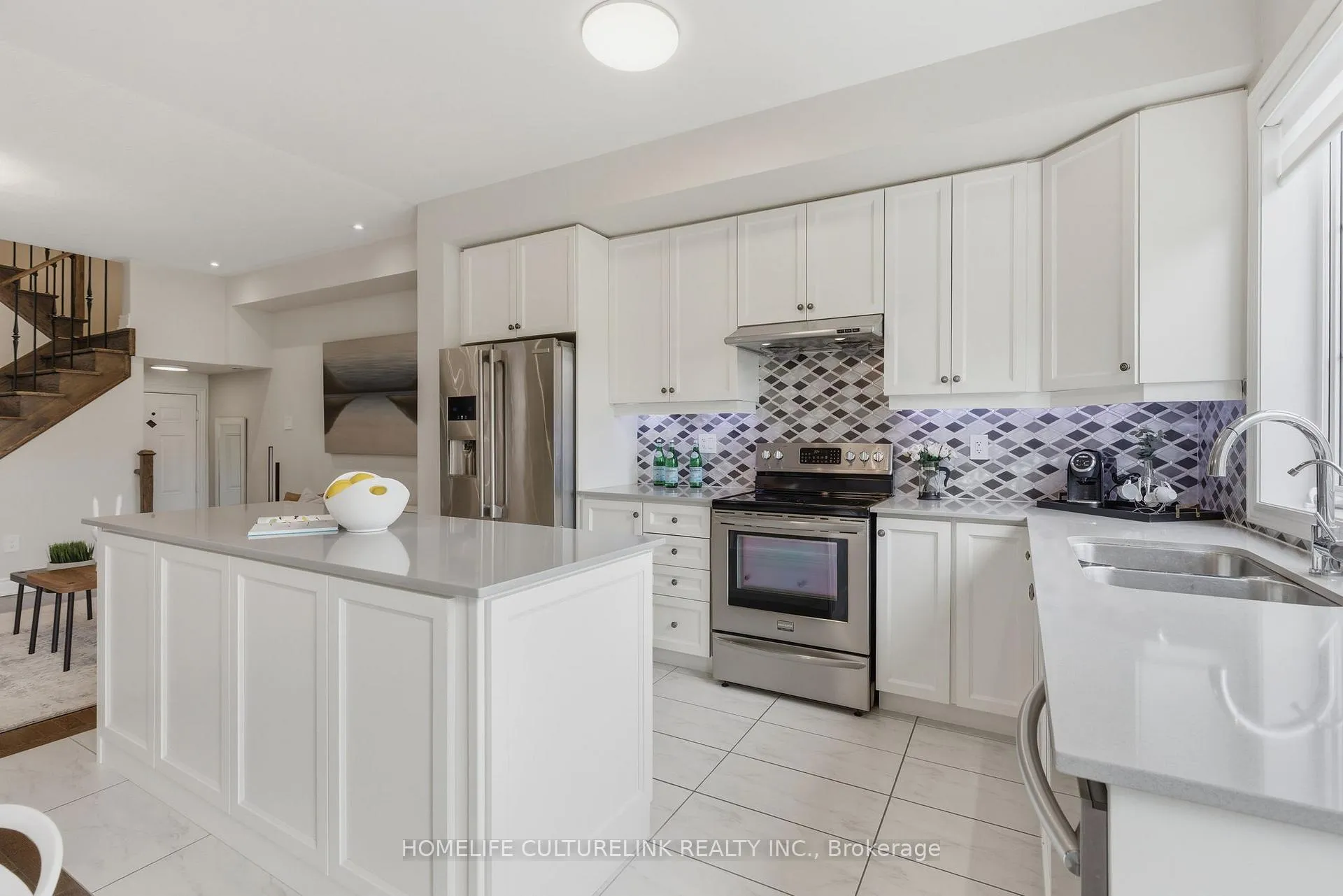 Photo 11 of Unit 126, 1331 Major Mackenzie Drive, Vaughan, Patterson — HOMEH