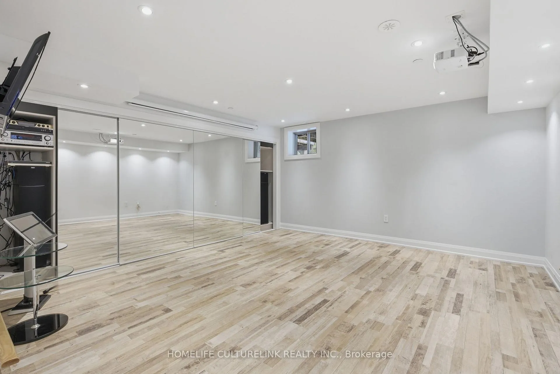 Photo 38 of Unit 126, 1331 Major Mackenzie Drive, Vaughan, Patterson — HOMEH