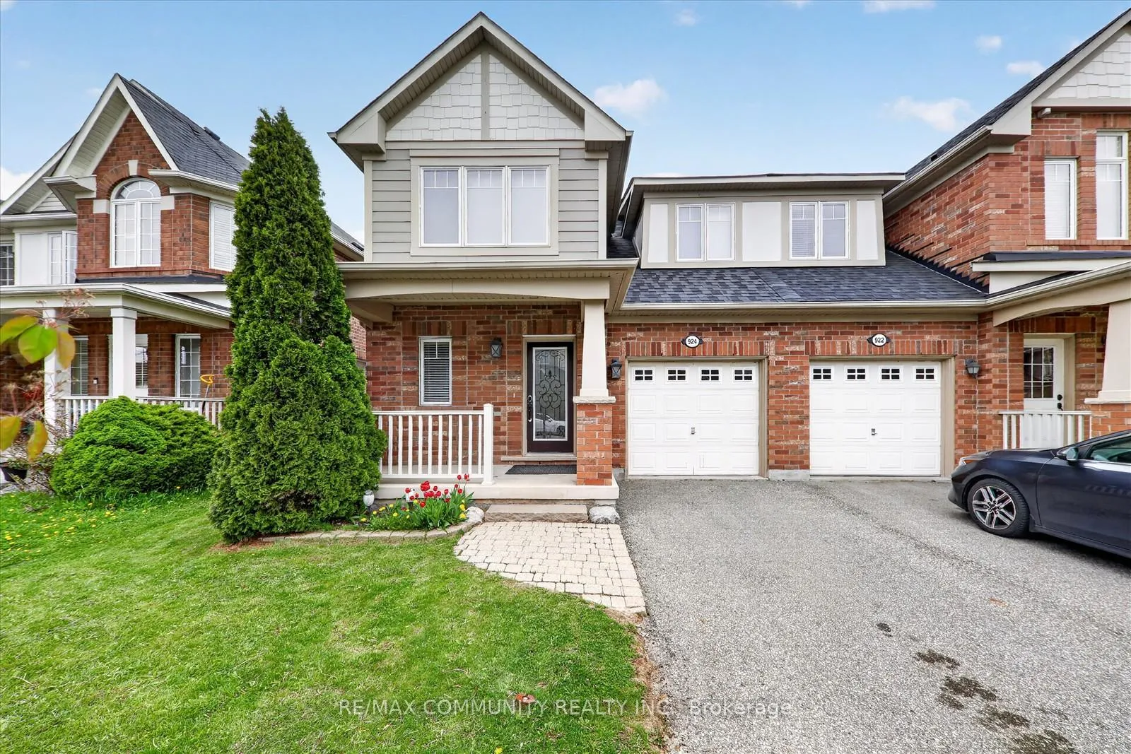 Photo 1 of 924 Zelinsky Crescent, Milton, Coates — HOMEH