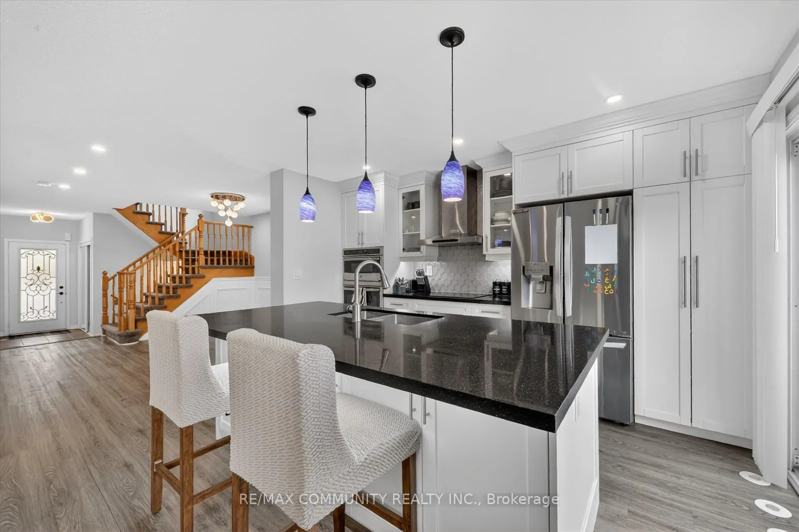 Photo 12 of 924 Zelinsky Crescent, Milton, Coates — HOMEH