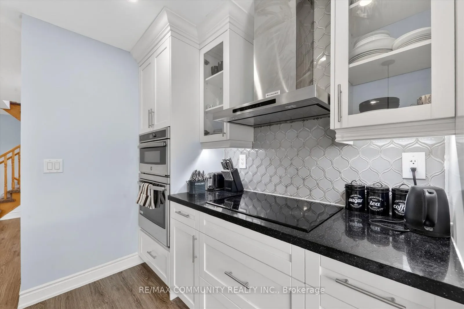 Photo 13 of 924 Zelinsky Crescent, Milton, Coates — HOMEH