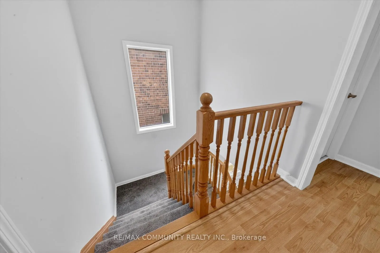 Photo 18 of 924 Zelinsky Crescent, Milton, Coates — HOMEH