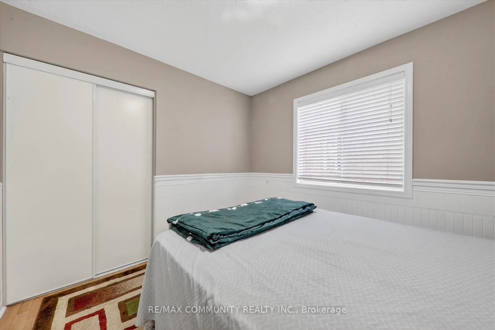Photo 25 of 924 Zelinsky Crescent, Milton, Coates — HOMEH