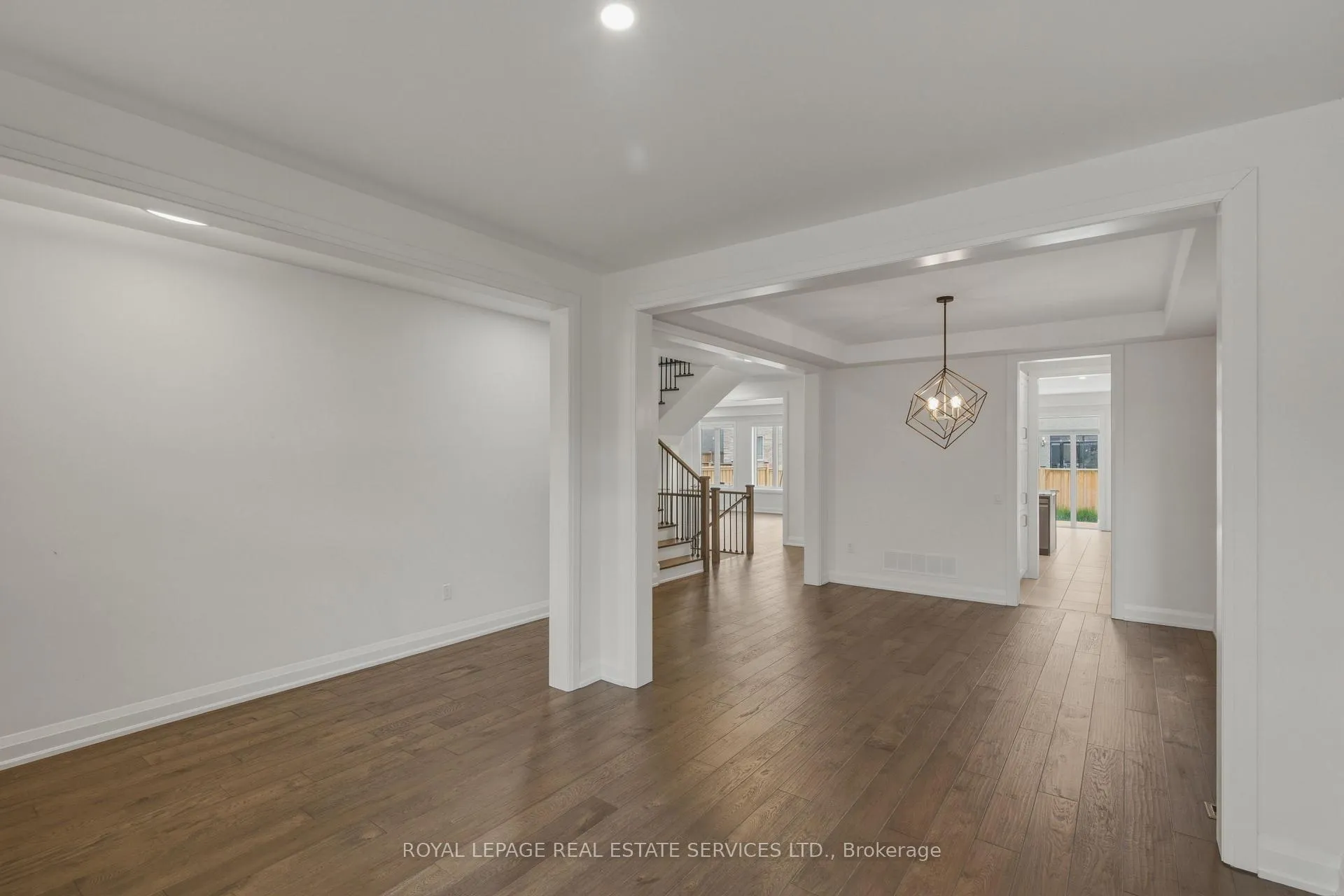 Photo 6 of 197 Whittington Drive, Hamilton, Meadowlands — HOMEH