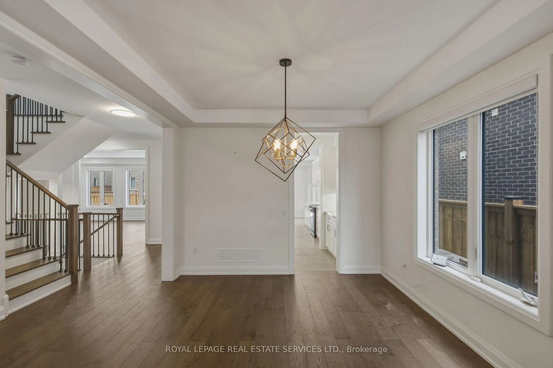 Photo 7 of 197 Whittington Drive, Hamilton, Meadowlands — HOMEH