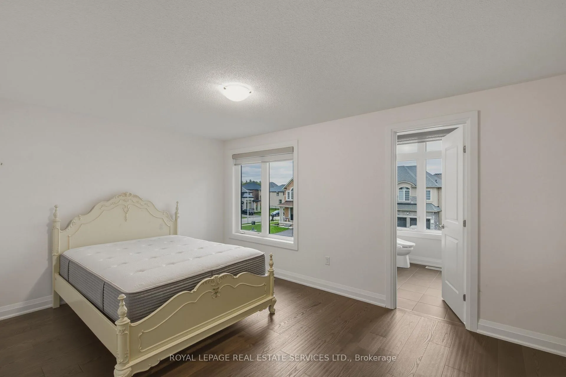 Photo 29 of 197 Whittington Drive, Hamilton, Meadowlands — HOMEH