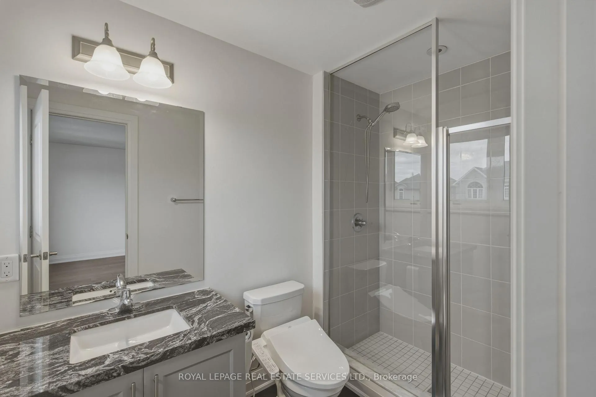Photo 31 of 197 Whittington Drive, Hamilton, Meadowlands — HOMEH