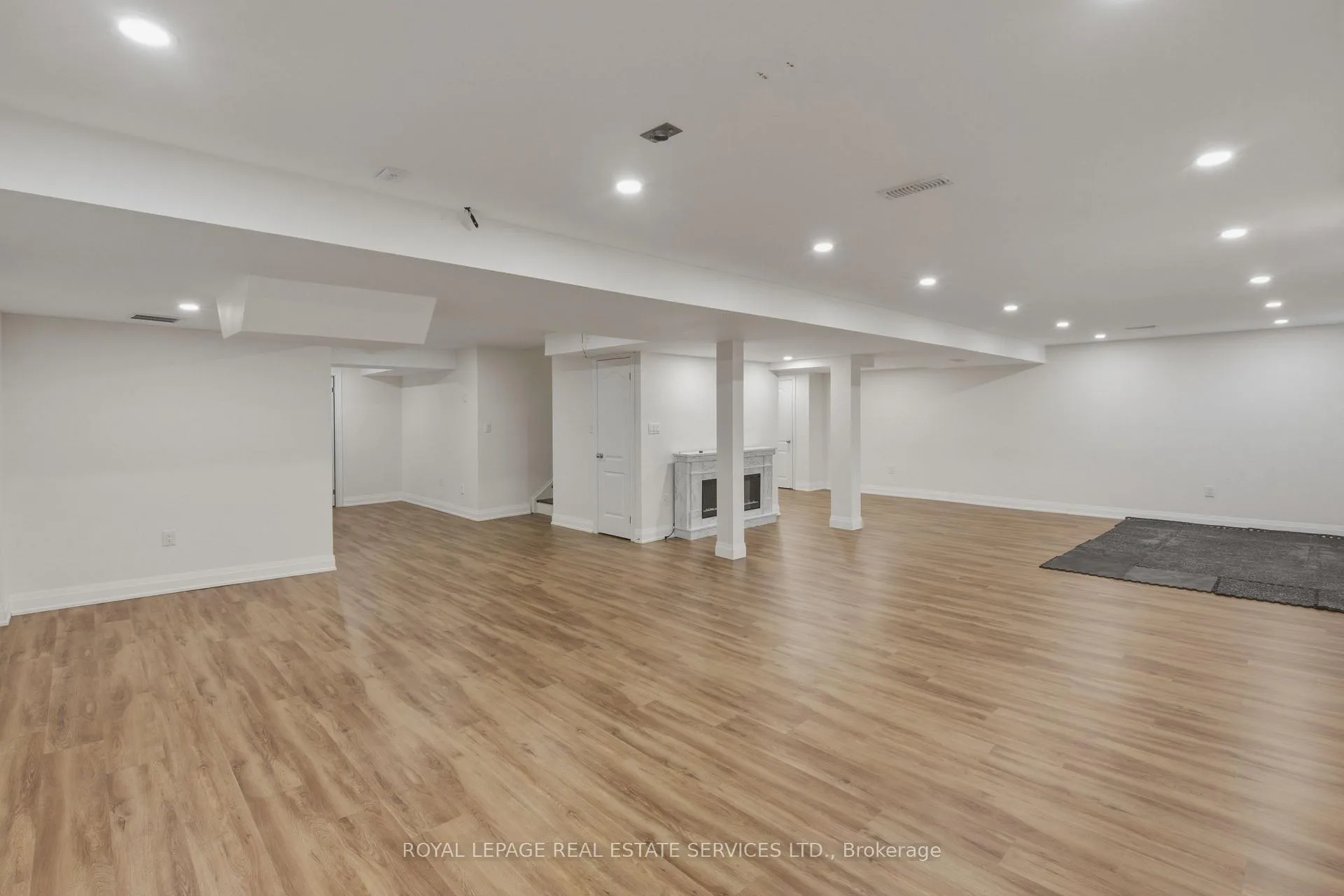 Photo 32 of 197 Whittington Drive, Hamilton, Meadowlands — HOMEH