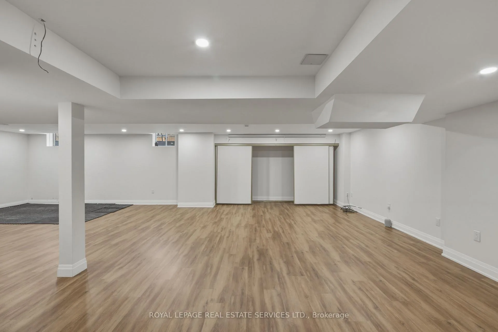 Photo 33 of 197 Whittington Drive, Hamilton, Meadowlands — HOMEH