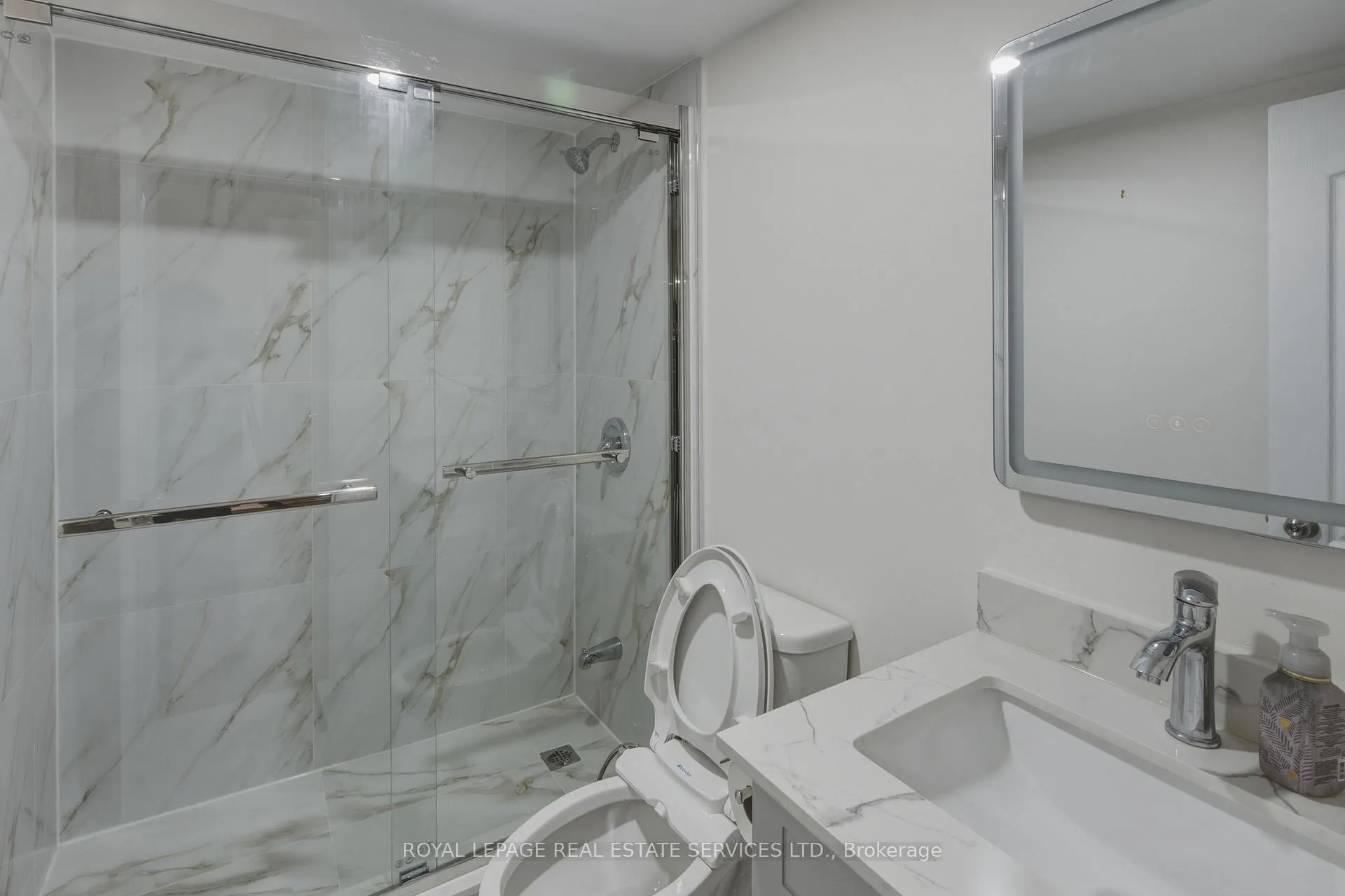 Photo 37 of 197 Whittington Drive, Hamilton, Meadowlands — HOMEH