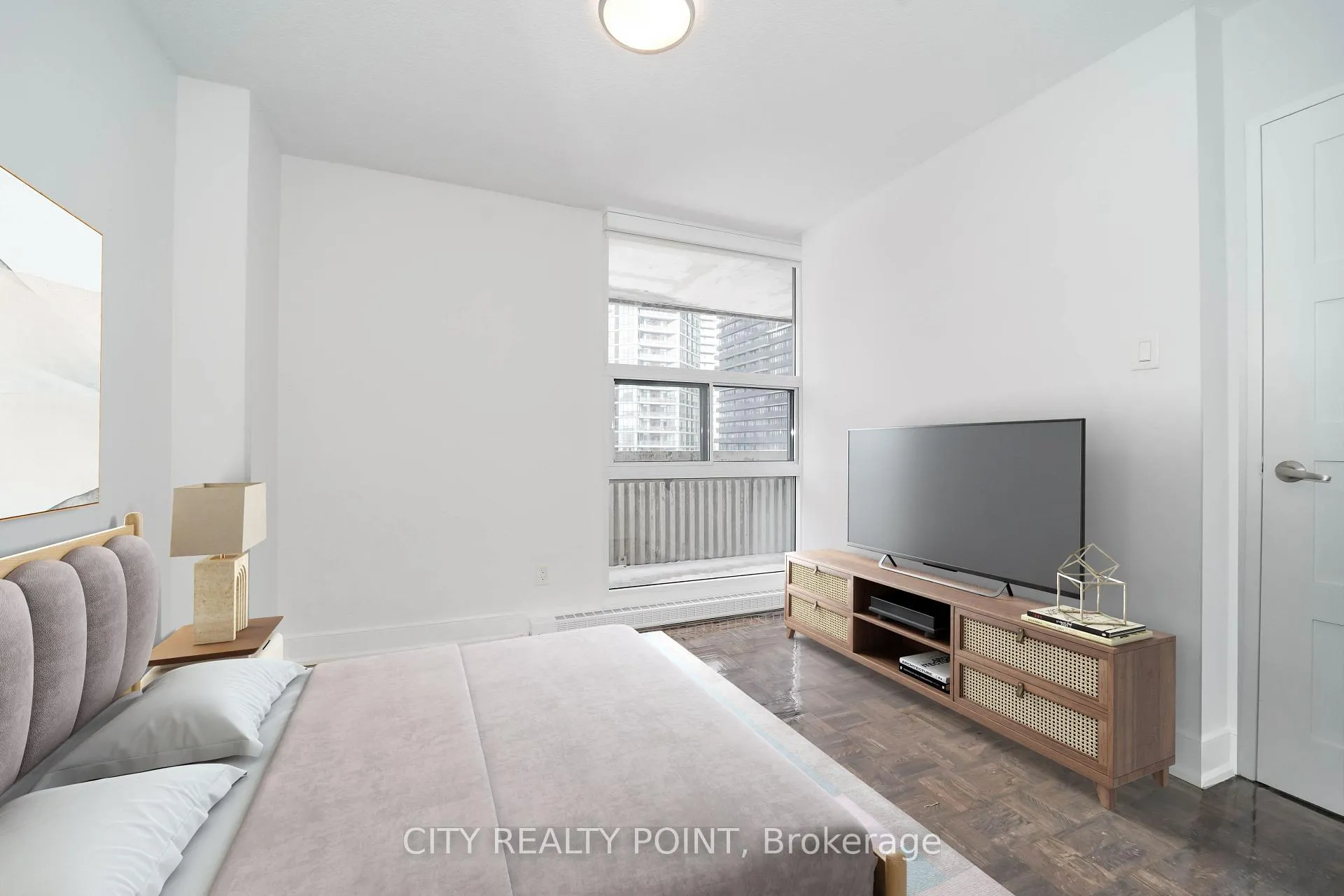 Photo 8 of Unit 1411, 33 Isabella Street, Toronto, Church-Yonge Corridor — HOMEH