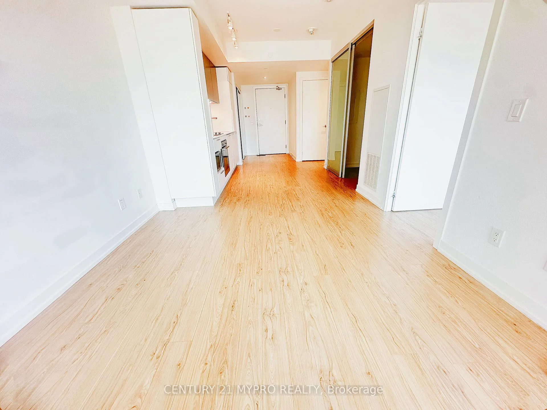Photo 7 of Unit 1501, 85 Wood Street, Toronto, Church-Yonge Corridor — HOMEH