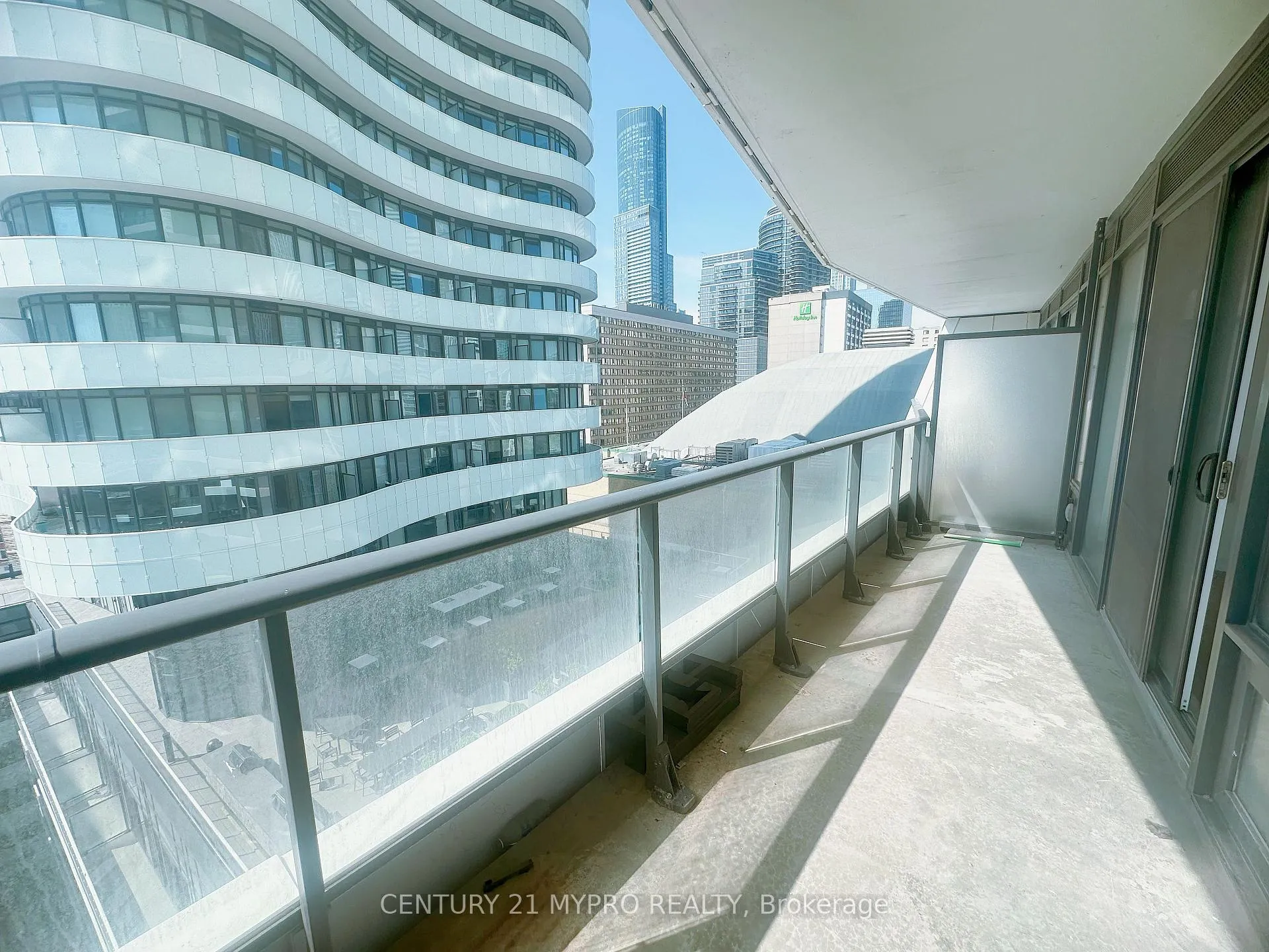 Photo 13 of Unit 1501, 85 Wood Street, Toronto, Church-Yonge Corridor — HOMEH