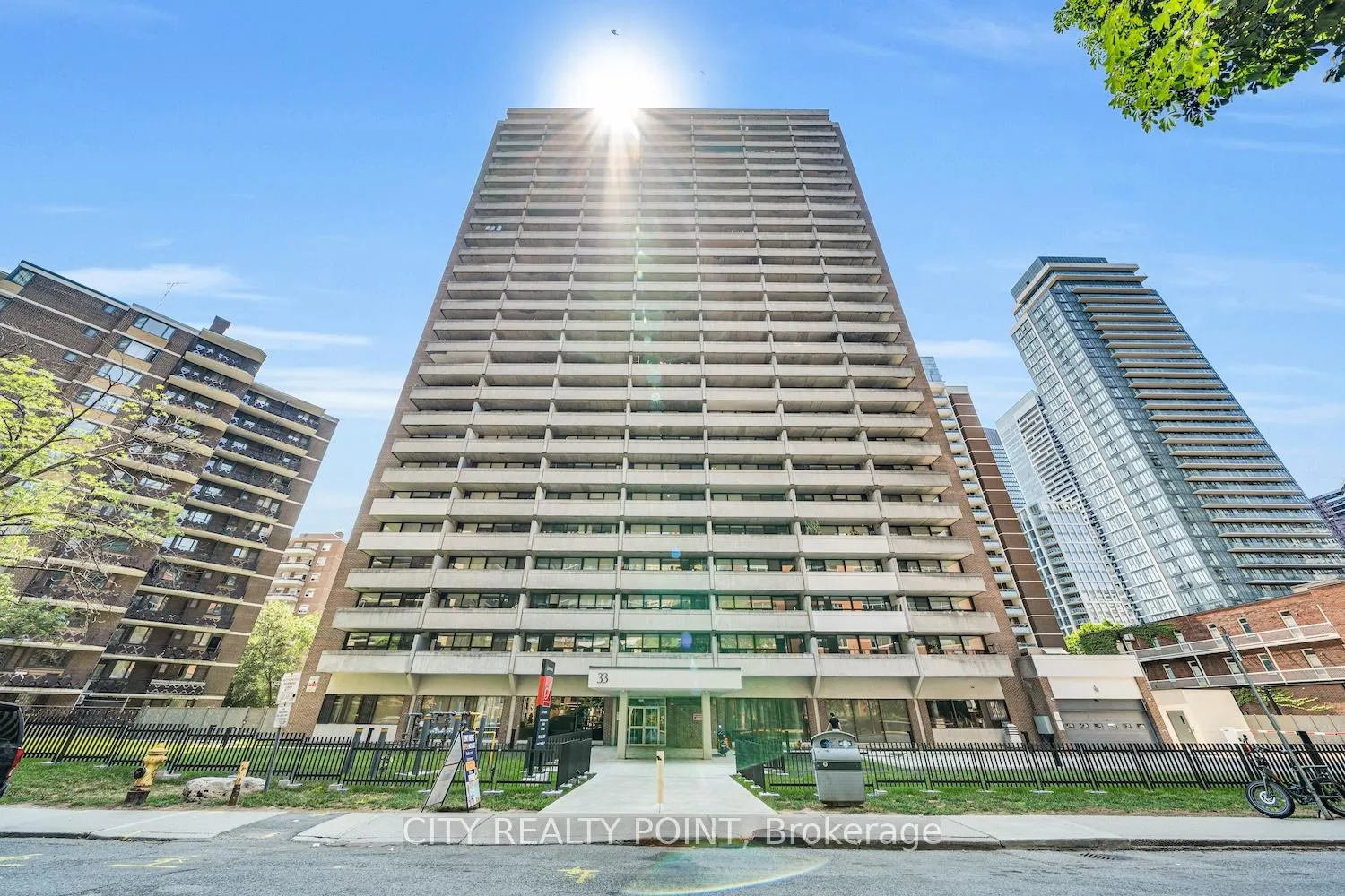 Photo 11 of Unit 1813, 33 Isabella Street, Toronto, Church-Yonge Corridor — HOMEH