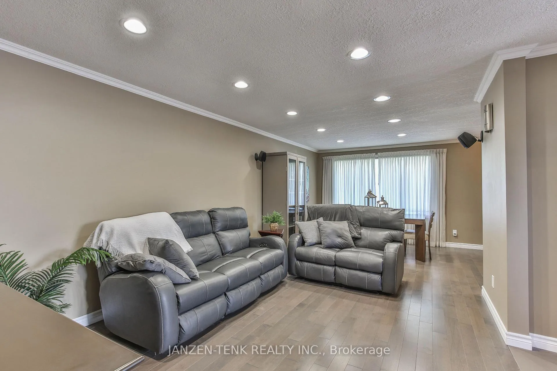 Photo 10 of 197 Highview Drive, St. Thomas — HOMEH