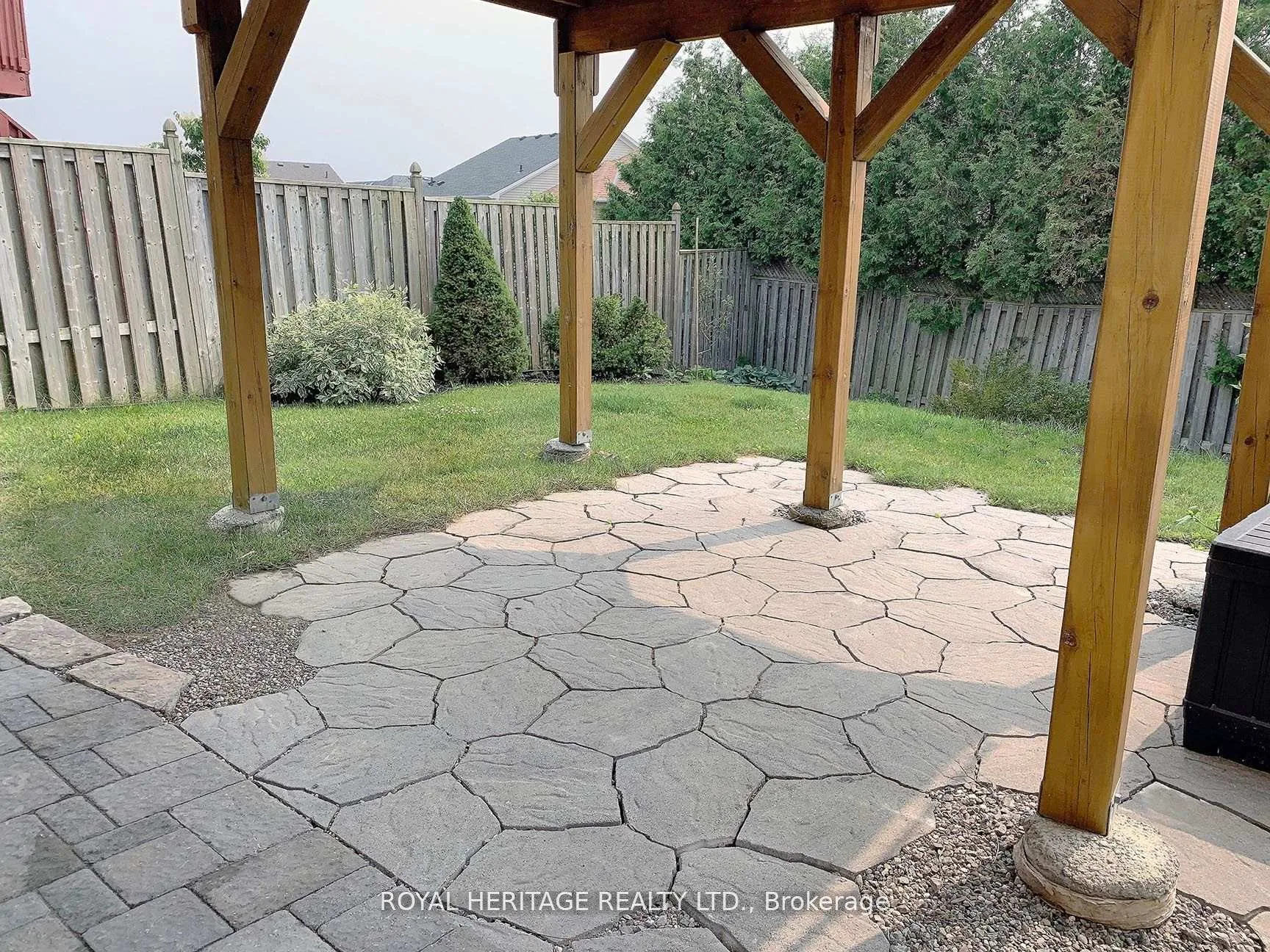 Photo 3 of 1628 Spencely Drive, Oshawa, Taunton — HOMEH