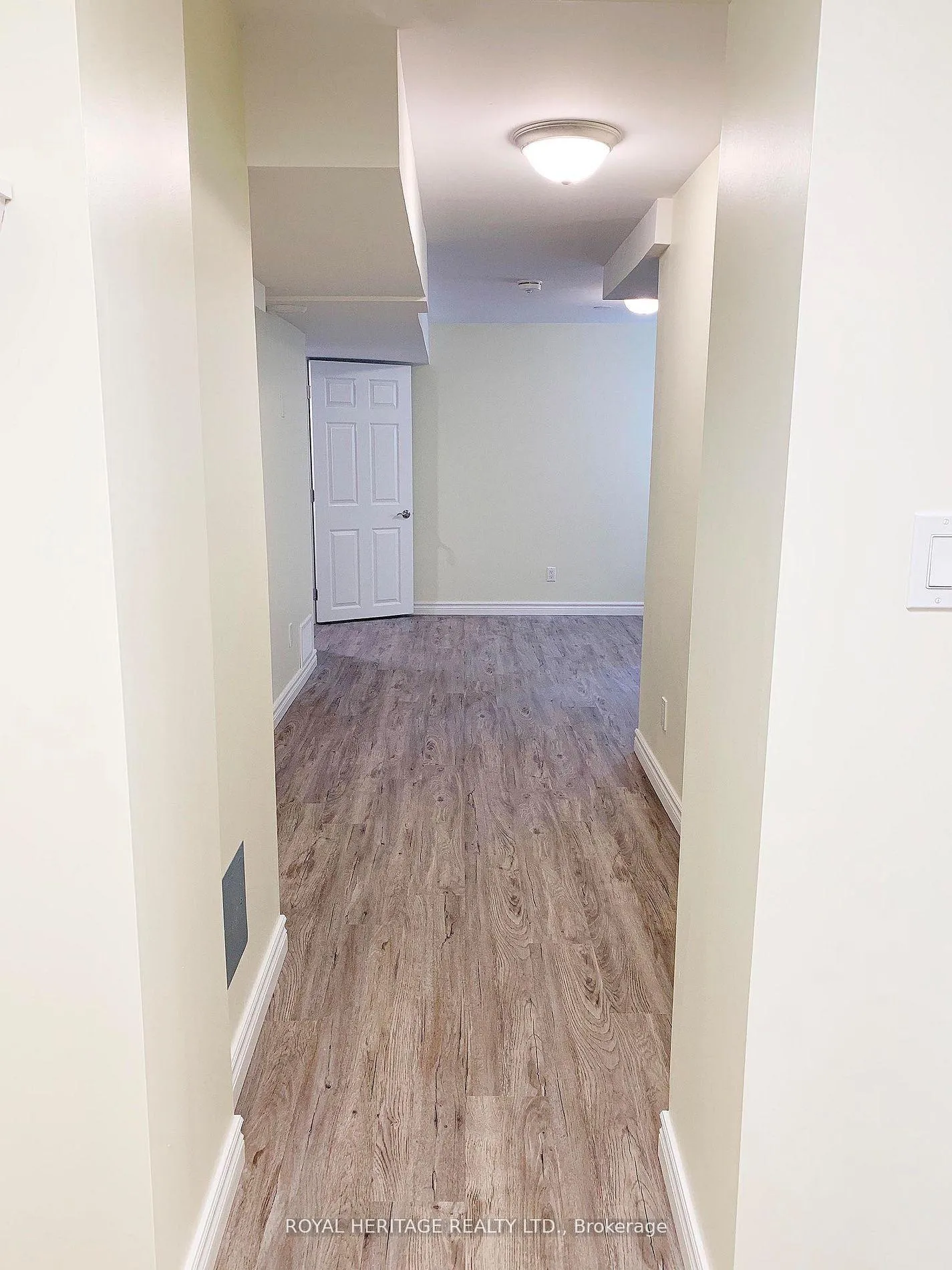 Photo 10 of 1628 Spencely Drive, Oshawa, Taunton — HOMEH