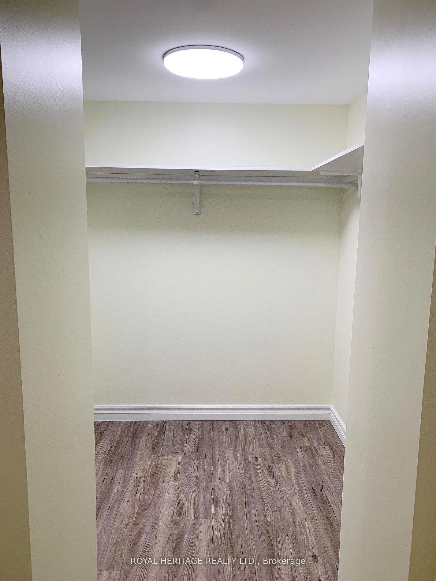 Photo 13 of 1628 Spencely Drive, Oshawa, Taunton — HOMEH