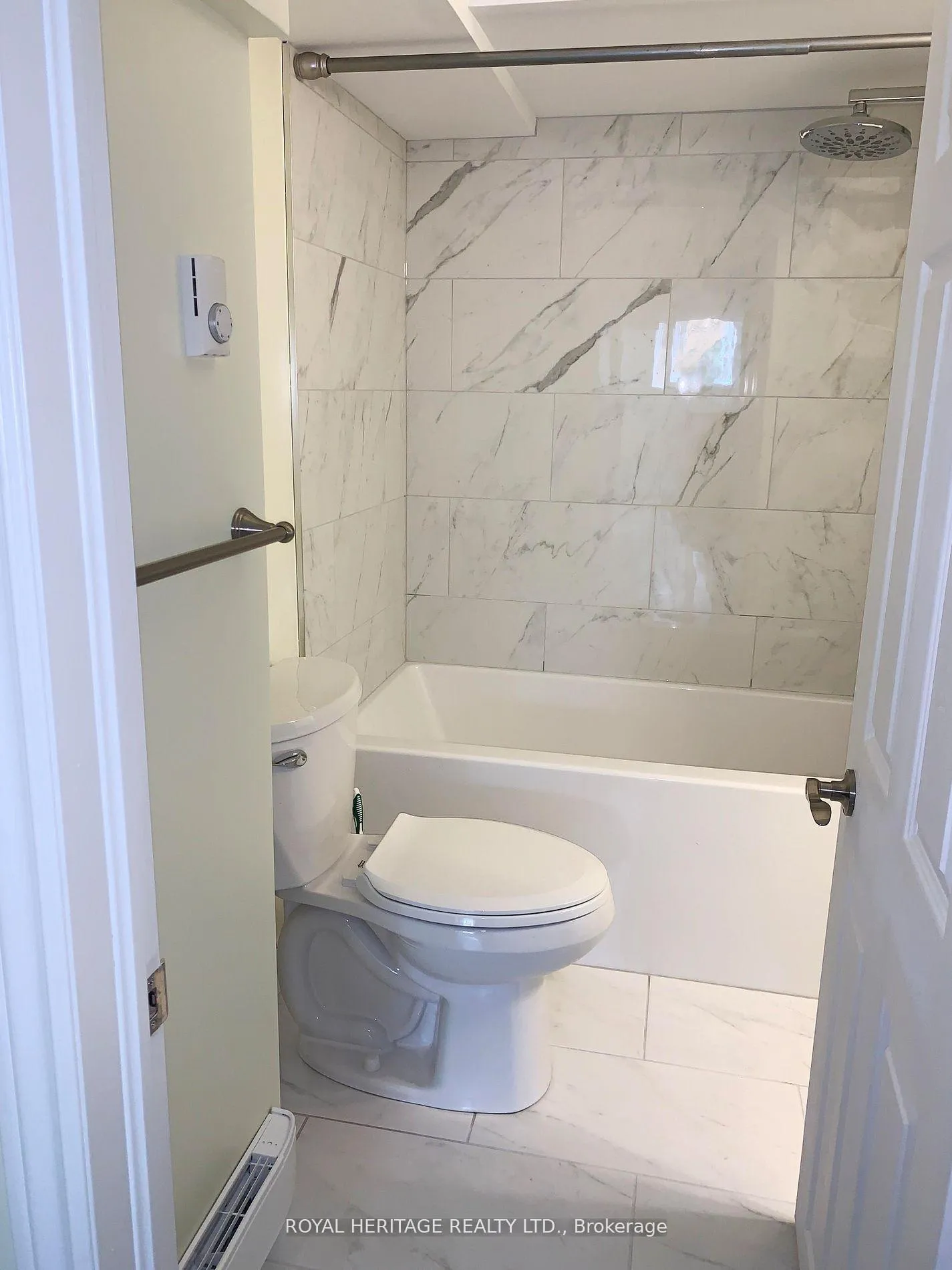 Photo 17 of 1628 Spencely Drive, Oshawa, Taunton — HOMEH