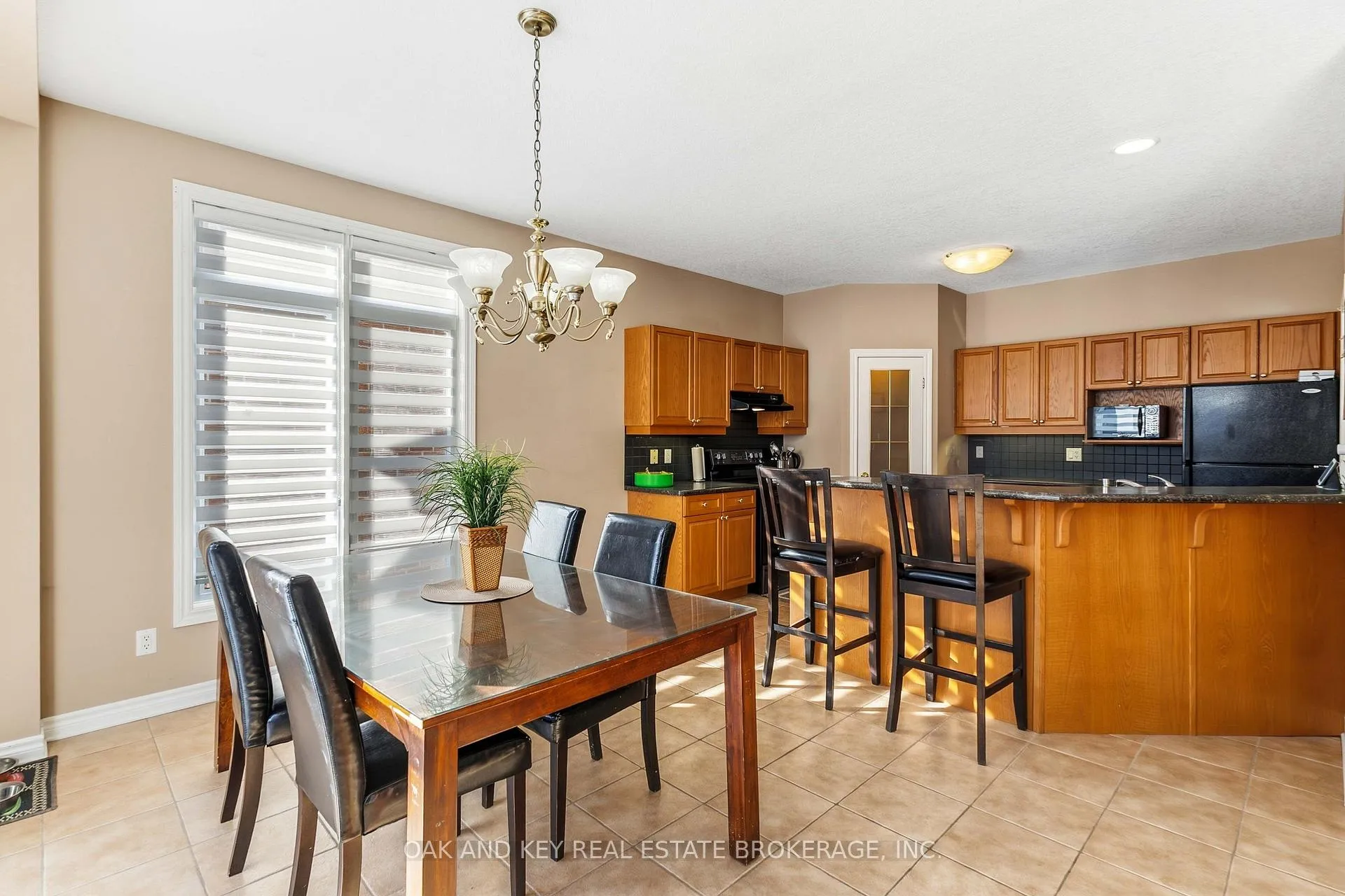 Photo 10 of 2180 Lilac Avenue, London, South K — HOMEH
