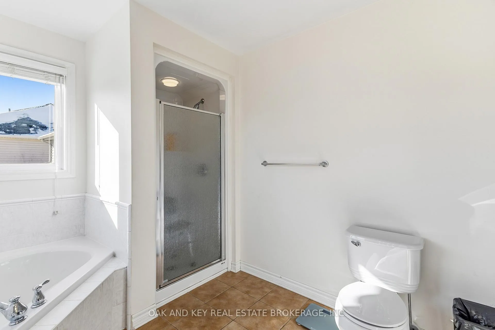Photo 28 of 2180 Lilac Avenue, London, South K — HOMEH