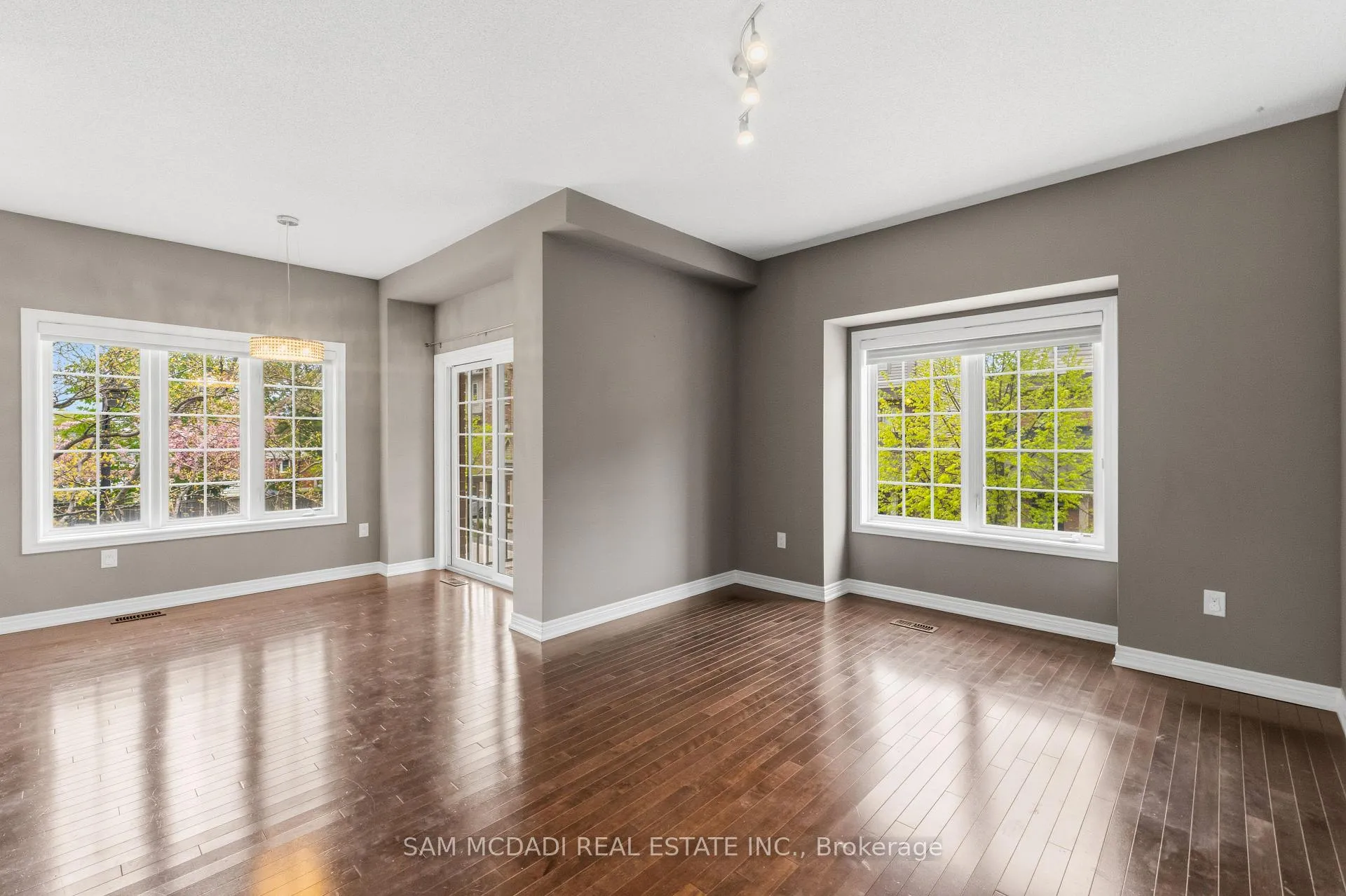 Photo 18 of Unit 80, 1401 Plains Road E, Burlington, Freeman — HOMEH