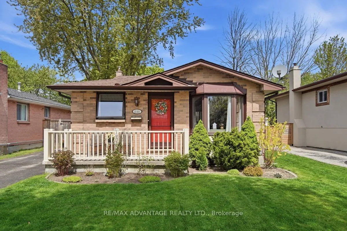 Front of 223 Ardsley Crescent