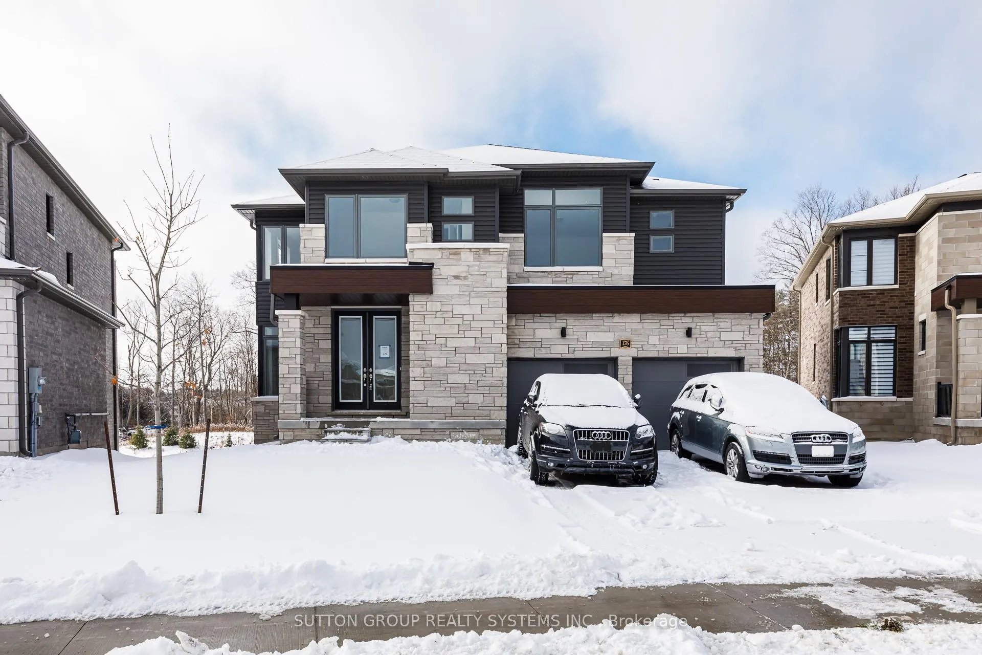 Photo 1 of 176 Roseanne Circle, Wasaga Beach — HOMEH