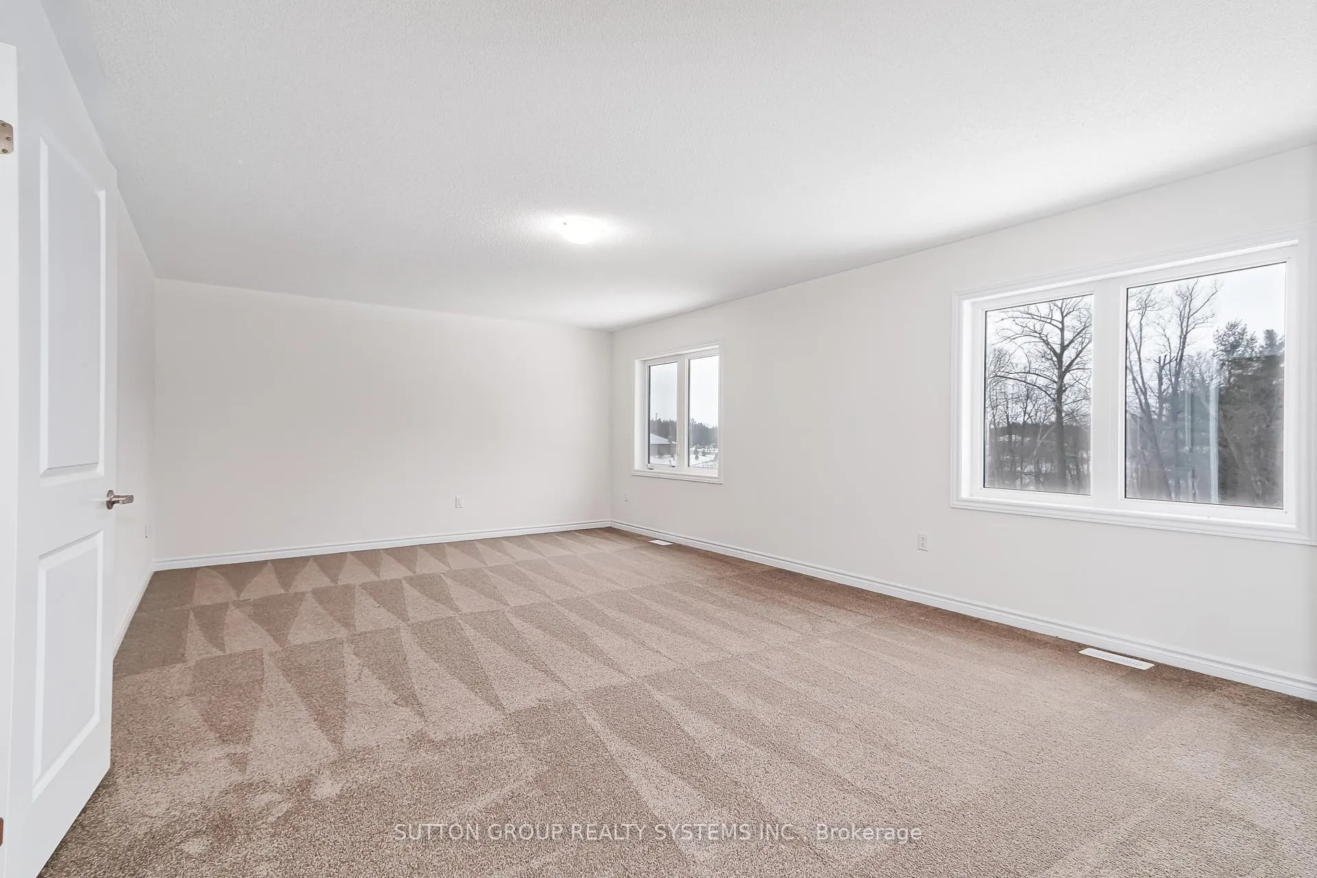 Photo 25 of 176 Roseanne Circle, Wasaga Beach — HOMEH