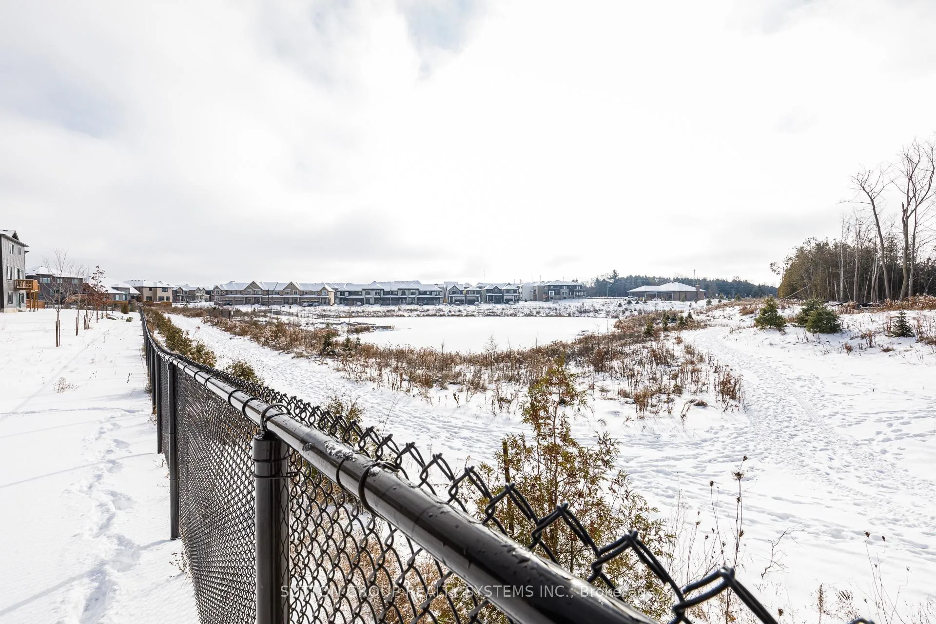 Photo 27 of 176 Roseanne Circle, Wasaga Beach — HOMEH
