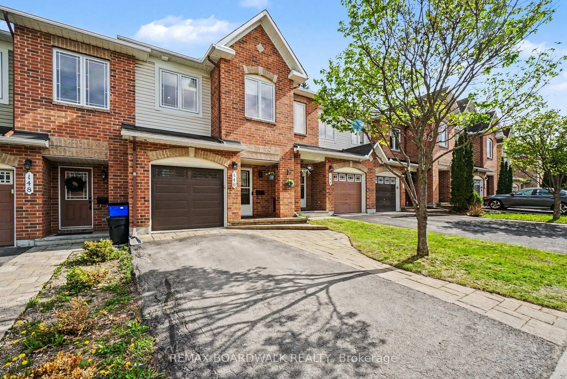 Photo 2 of 146 Marrissa Avenue, Ottawa, Beacon Hill South — HOMEH