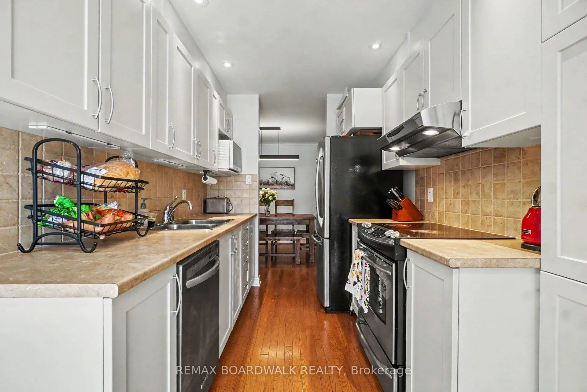 Photo 11 of 146 Marrissa Avenue, Ottawa, Beacon Hill South — HOMEH