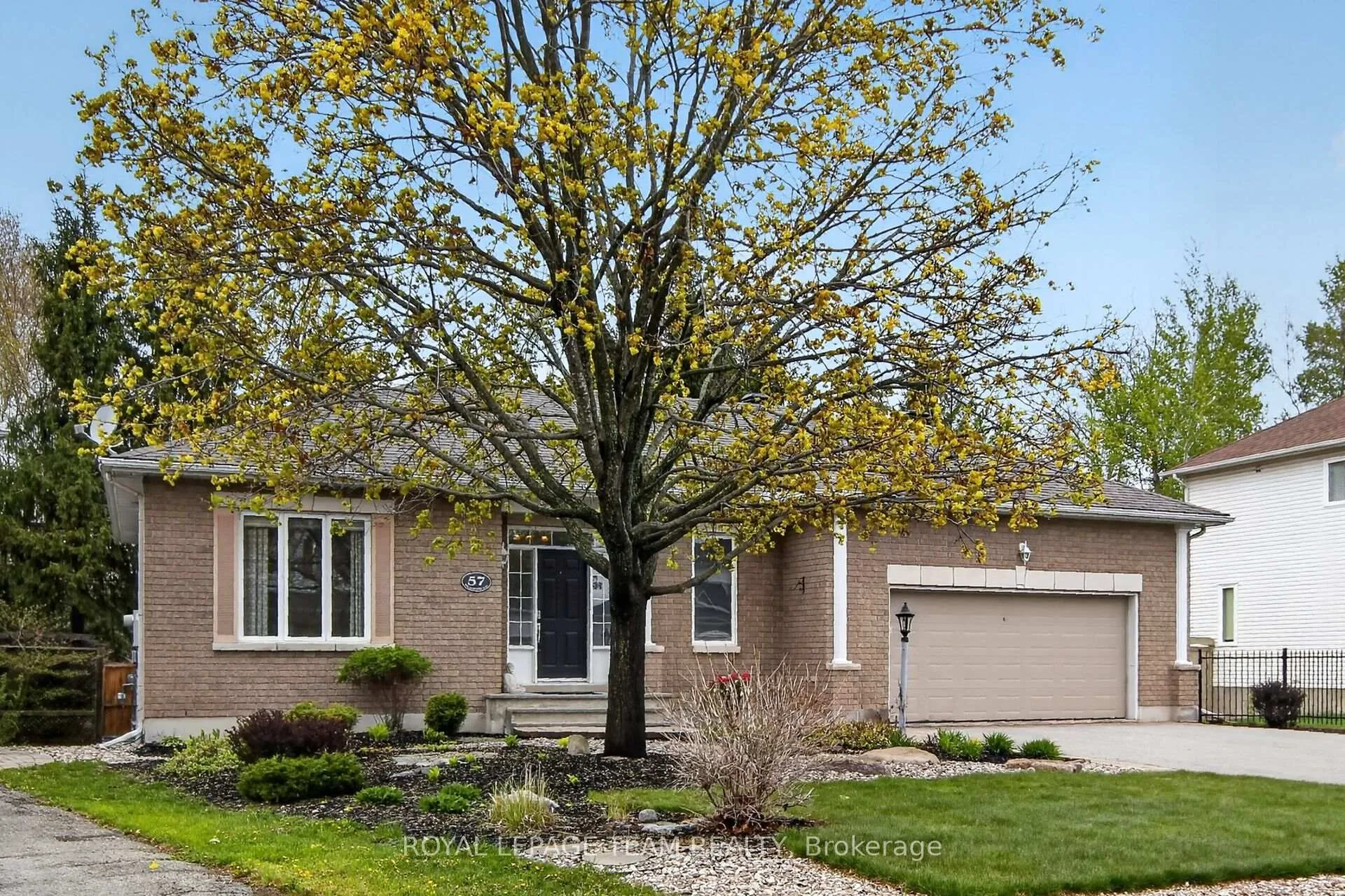 Photo 2 of 57 Wilderness Way, Ottawa, Stittsville (North) — HOMEH
