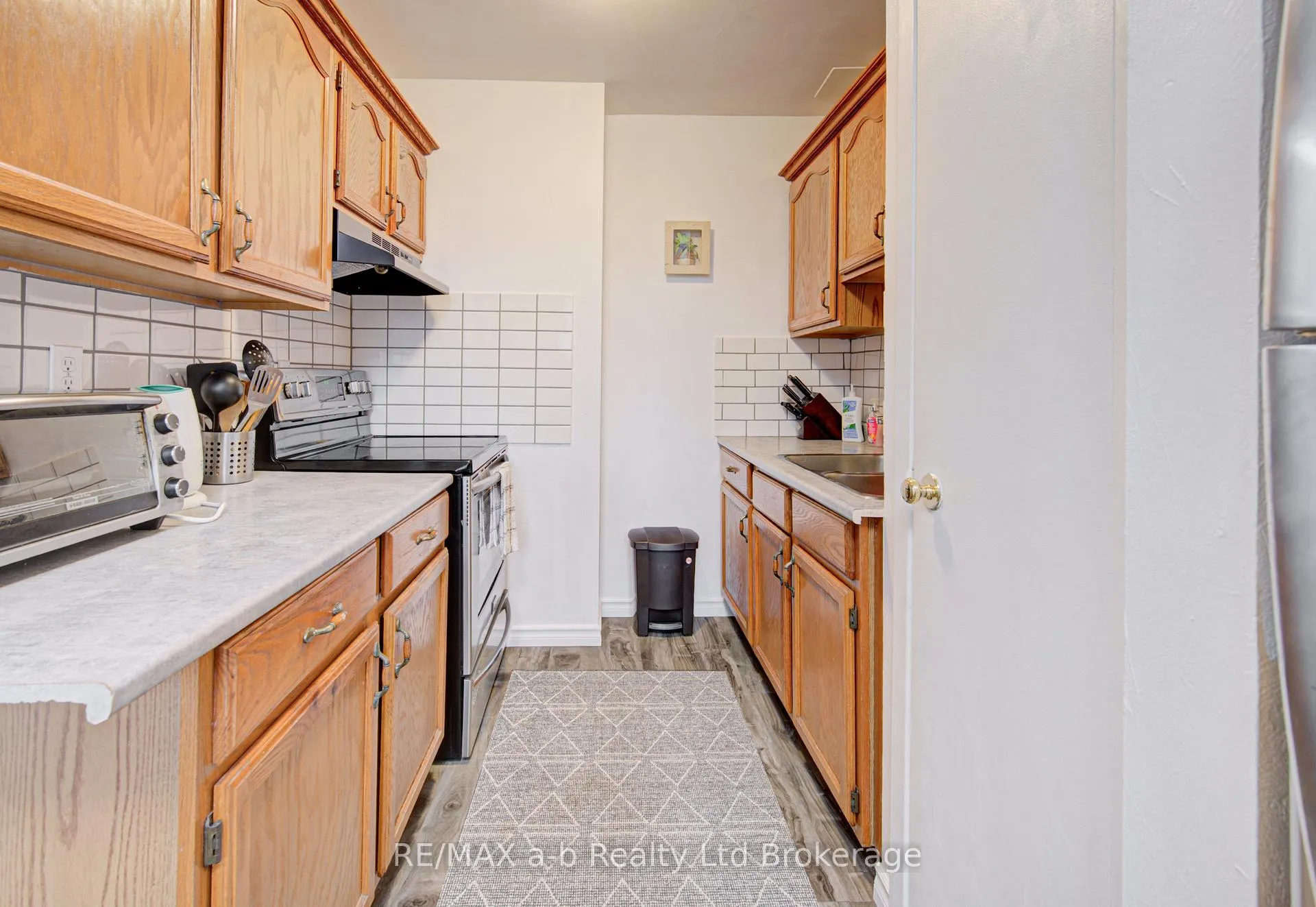Photo 7 of Unit 18, 224F Harvard Place, Waterloo, Lincoln Village — HOMEH
