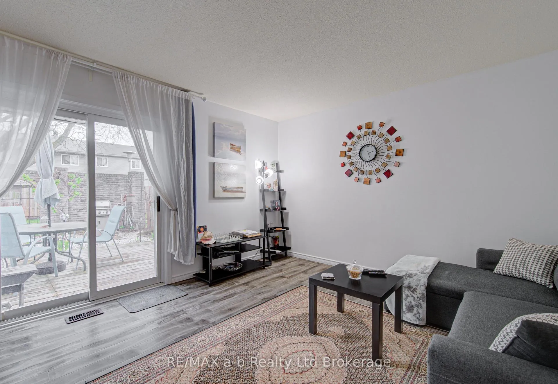 Photo 9 of Unit 18, 224F Harvard Place, Waterloo, Lincoln Village — HOMEH