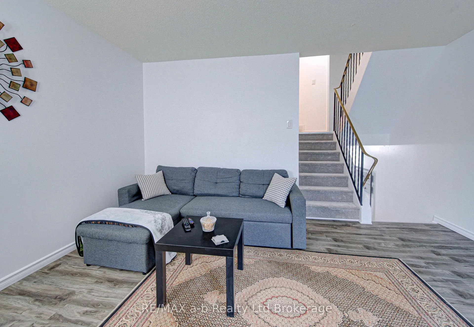 Photo 13 of Unit 18, 224F Harvard Place, Waterloo, Lincoln Village — HOMEH
