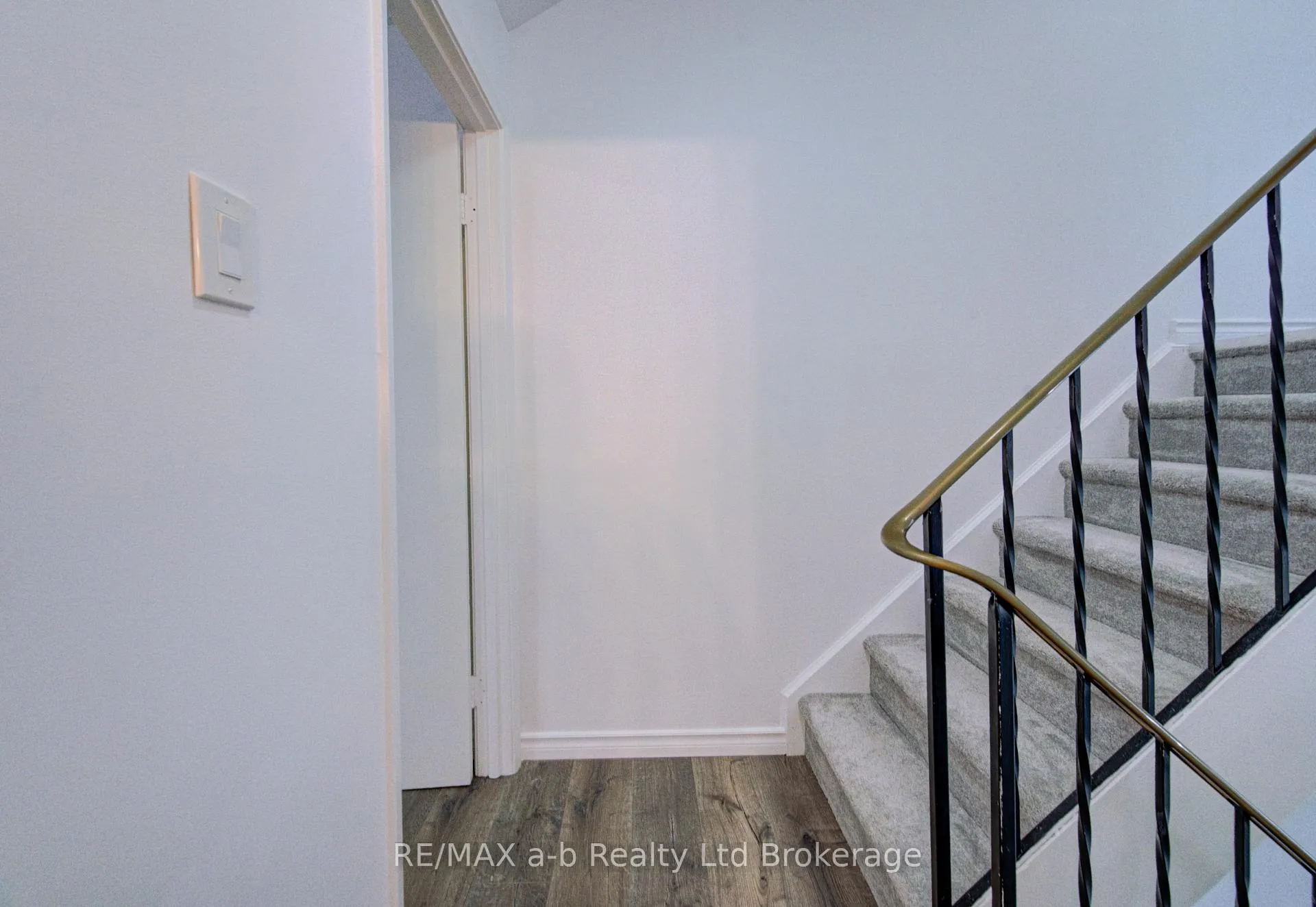 Photo 14 of Unit 18, 224F Harvard Place, Waterloo, Lincoln Village — HOMEH
