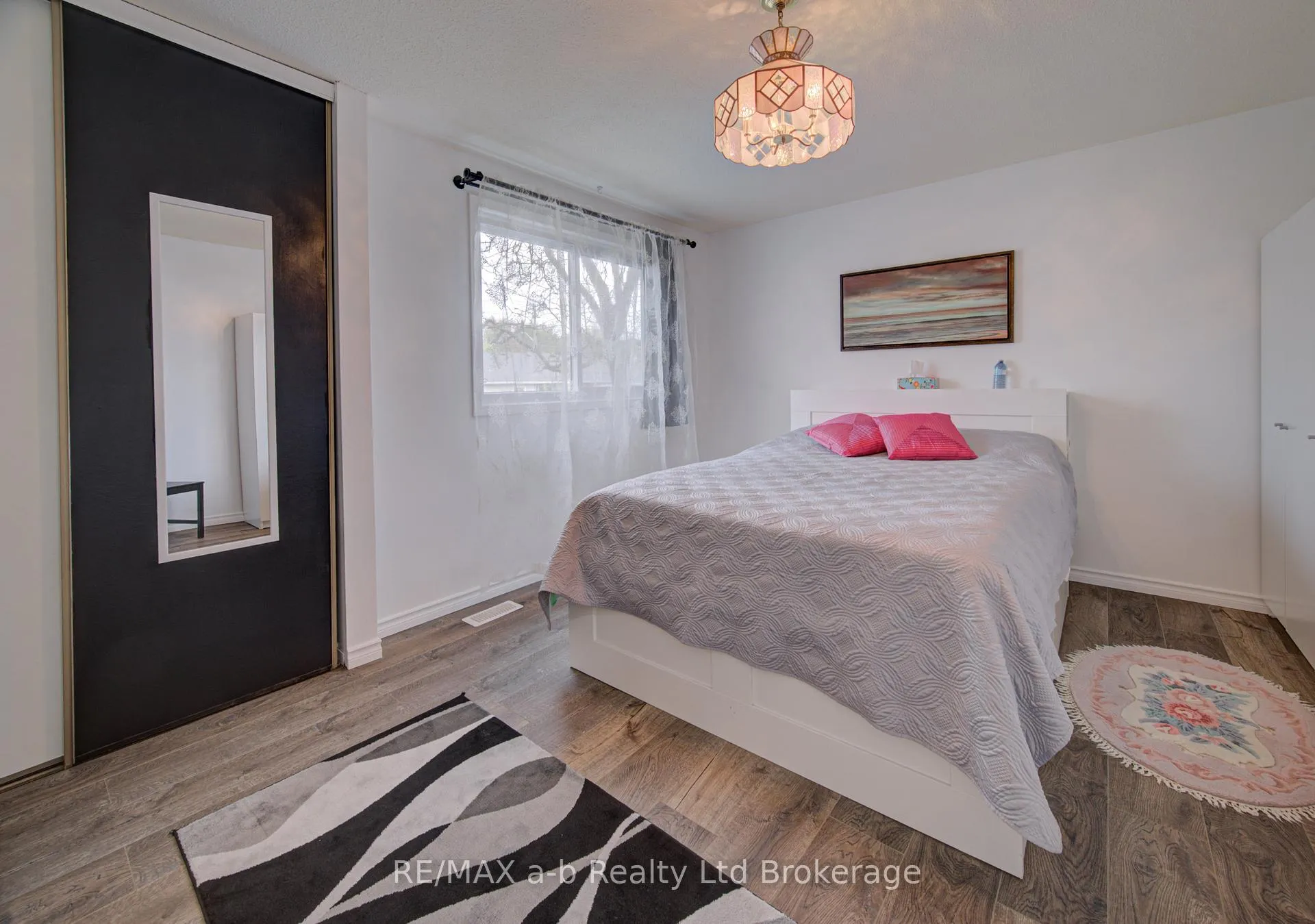 Photo 18 of Unit 18, 224F Harvard Place, Waterloo, Lincoln Village — HOMEH