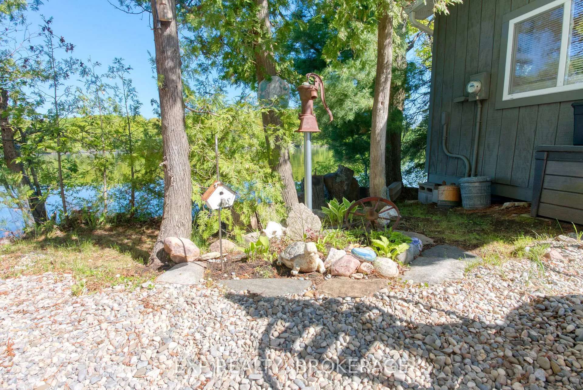 Photo 28 of 832 Sharbot Lake, Frontenac, Frontenac Centre — HOMEH