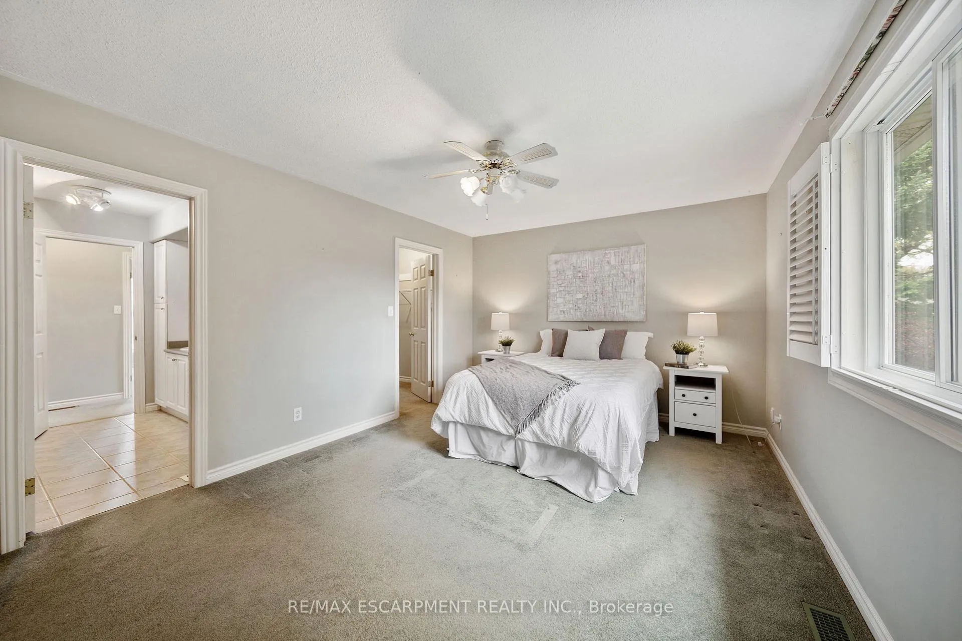 Photo 17 of 16 Macpherson Drive, Brant, Paris — HOMEH