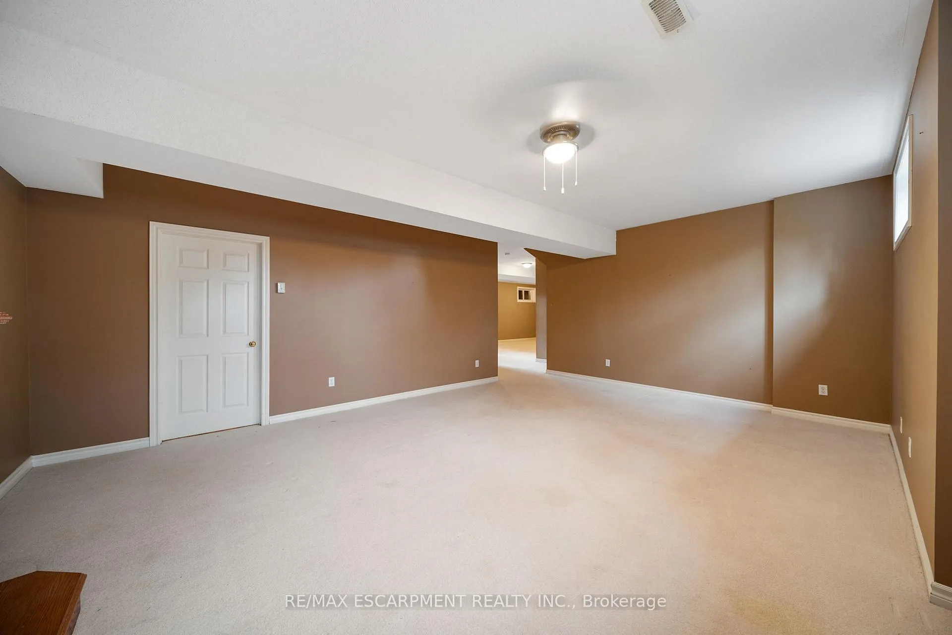 Photo 30 of 16 Macpherson Drive, Brant, Paris — HOMEH