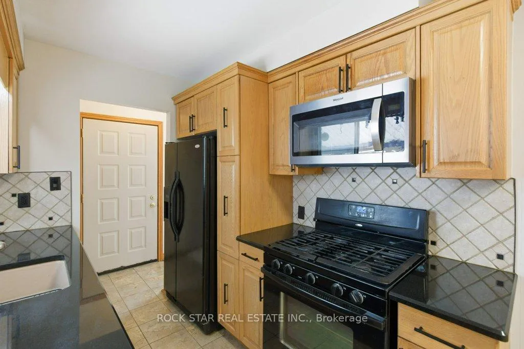 Photo 6 of Unit Main Fl, 115 Elmore Drive, Hamilton, Eleanor — HOMEH