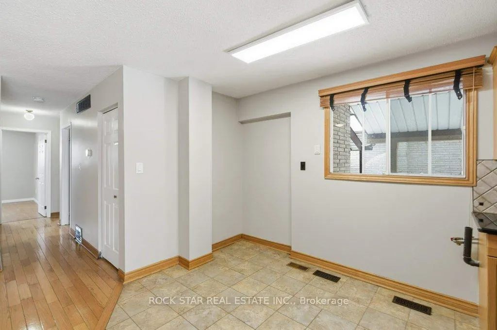 Photo 8 of Unit Main Fl, 115 Elmore Drive, Hamilton, Eleanor — HOMEH
