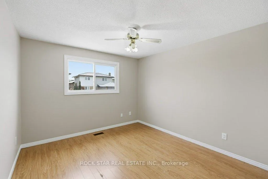 Photo 9 of Unit Main Fl, 115 Elmore Drive, Hamilton, Eleanor — HOMEH
