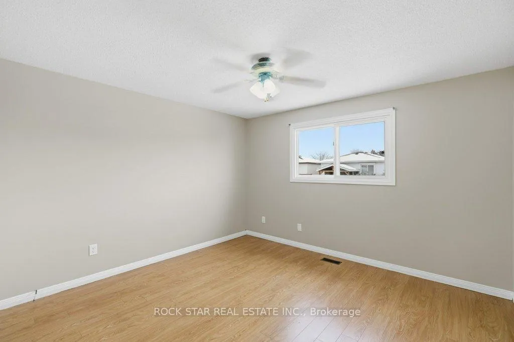 Photo 11 of Unit Main Fl, 115 Elmore Drive, Hamilton, Eleanor — HOMEH