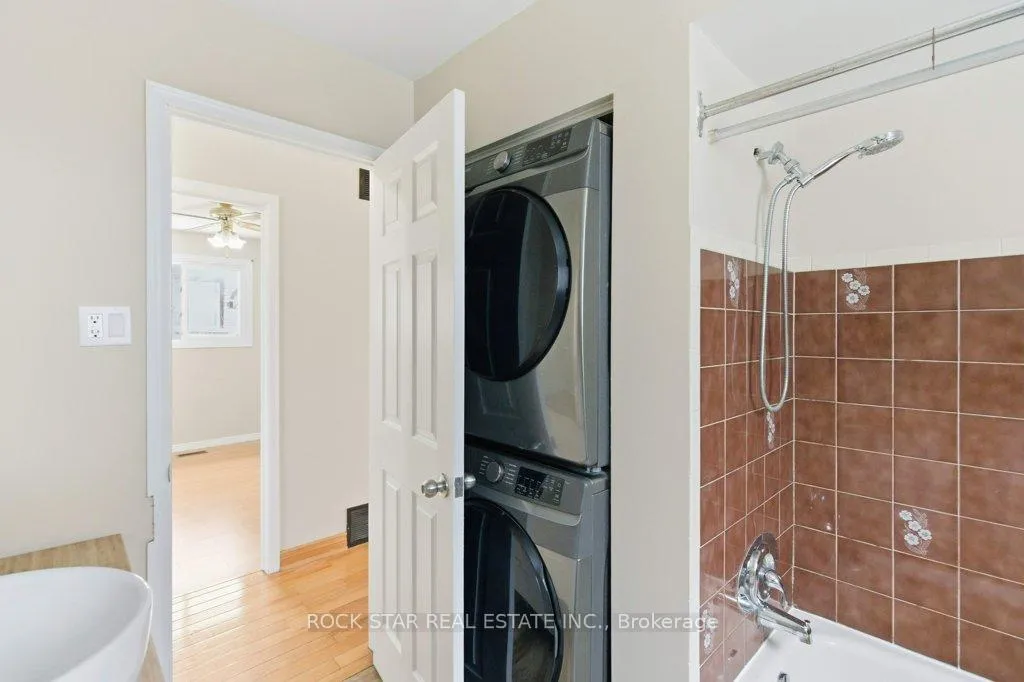 Photo 16 of Unit Main Fl, 115 Elmore Drive, Hamilton, Eleanor — HOMEH