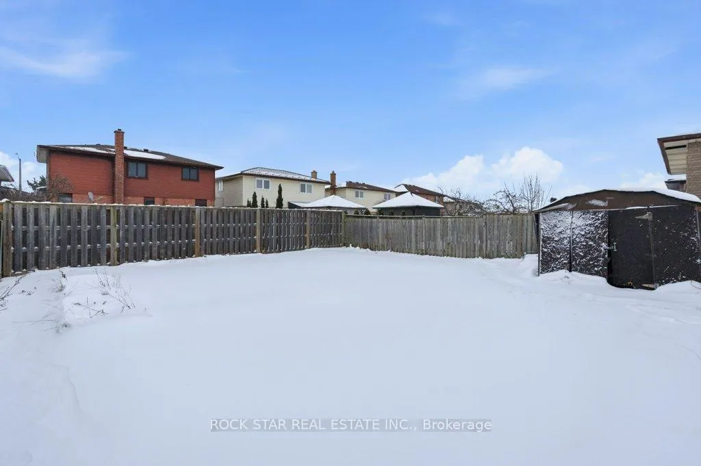 Photo 18 of Unit Main Fl, 115 Elmore Drive, Hamilton, Eleanor — HOMEH