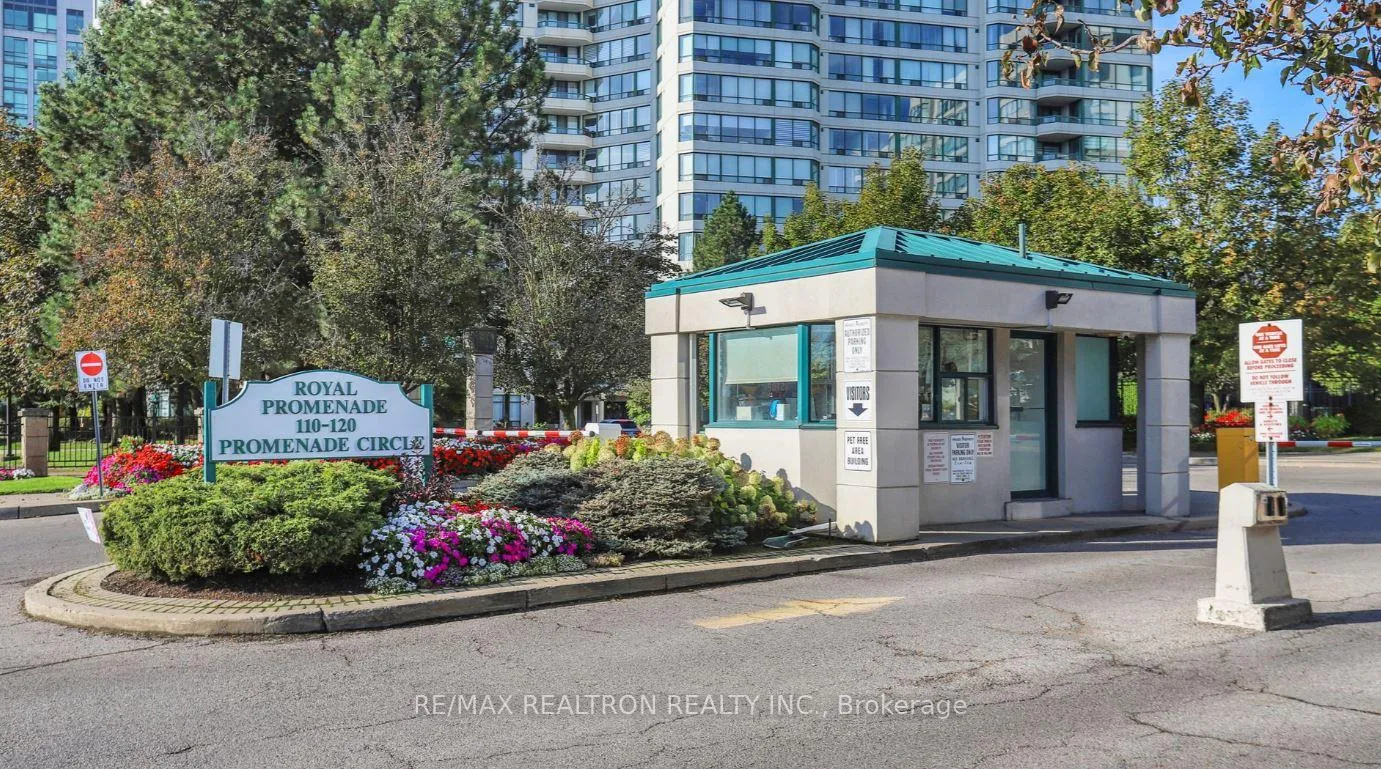 Photo 4 of Unit 1106, 110 Promenade Circle, Vaughan, Brownridge — HOMEH