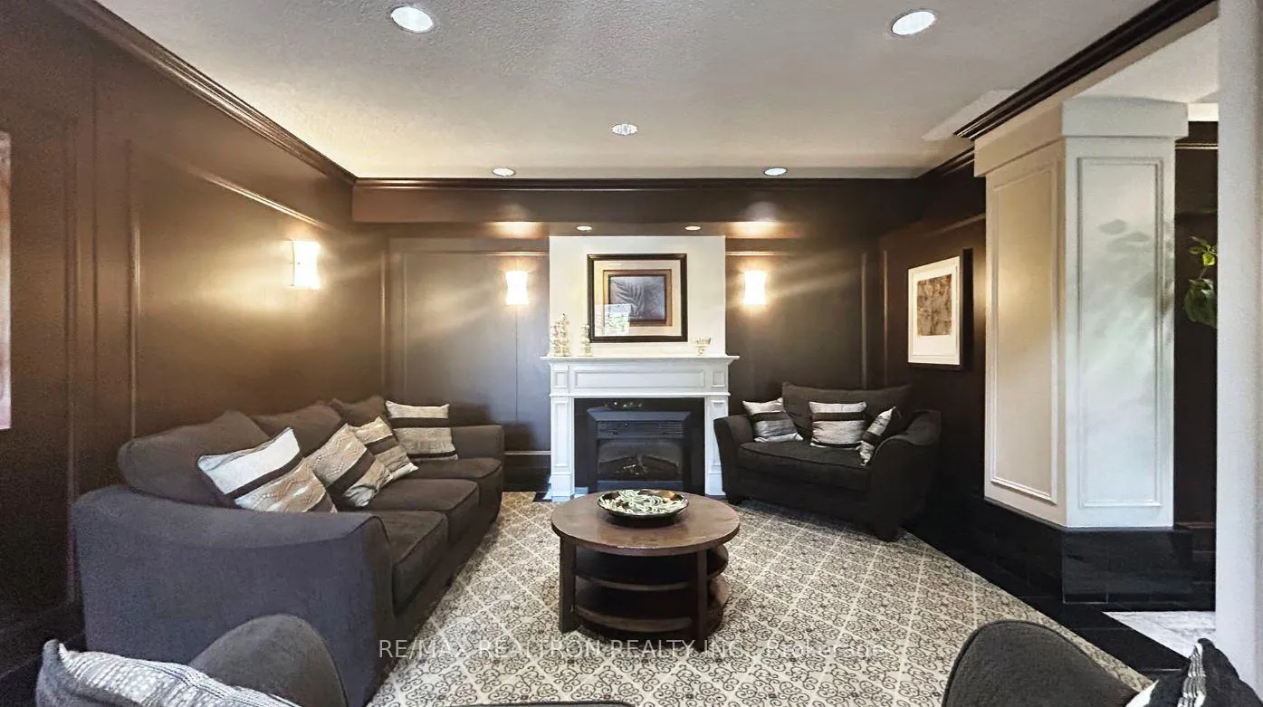 Photo 7 of Unit 1106, 110 Promenade Circle, Vaughan, Brownridge — HOMEH