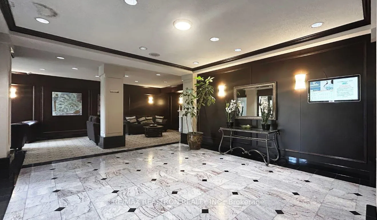 Photo 8 of Unit 1106, 110 Promenade Circle, Vaughan, Brownridge — HOMEH